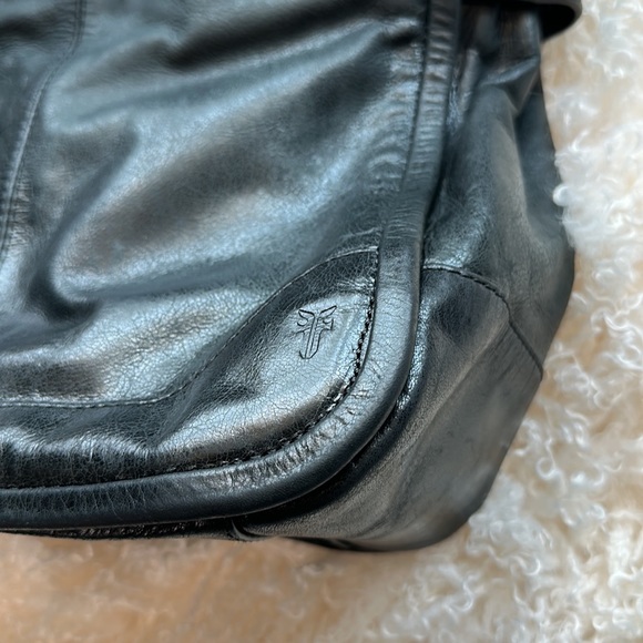 Frye black leather shoulder bag - Picture 4 of 17